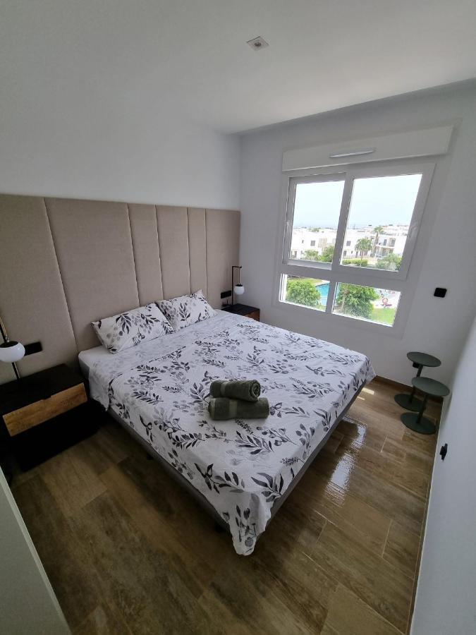 Nice 2 Bedroom Bali Apartment With Sea Views Torrevieja Exterior photo