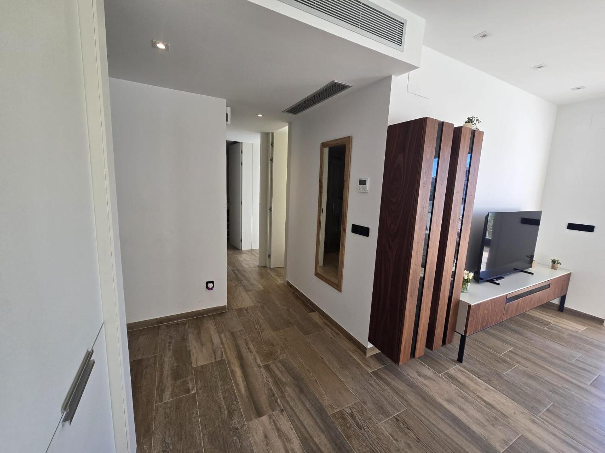 Nice 2 Bedroom Bali Apartment With Sea Views Torrevieja Exterior photo